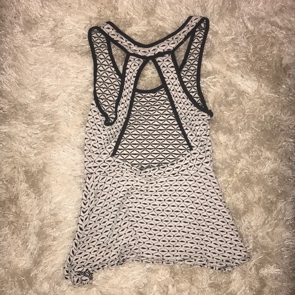 Tank - Picture 2 of 2